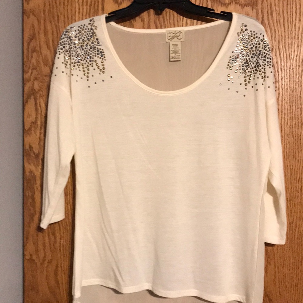 Cute 3/4 Sleeved Shirt